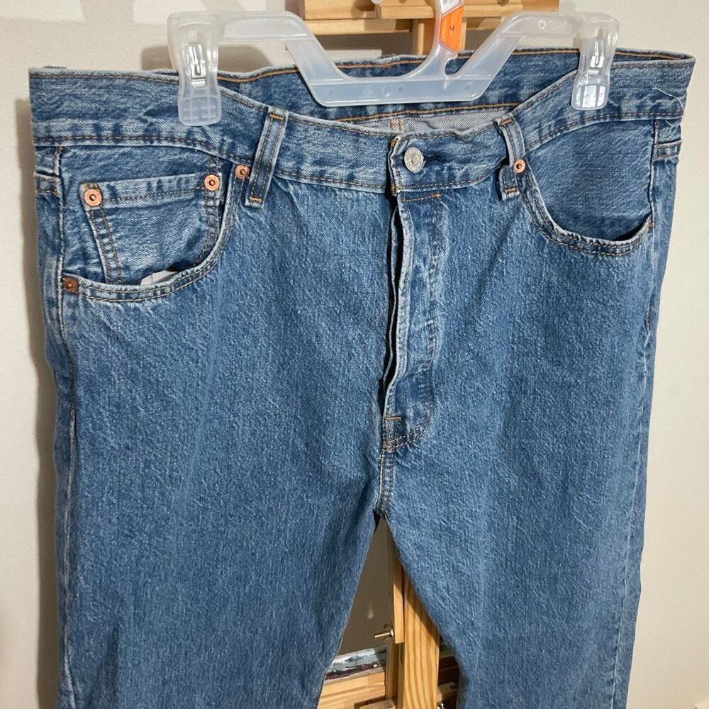 Levi’s 501 36x36 button closure jeans 100% cotton - Picture 4 of 10